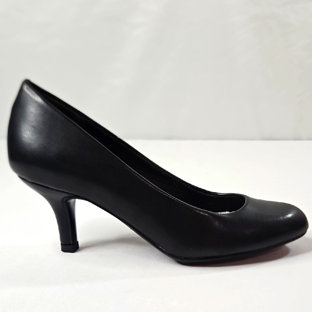 Easy Street Passion Women's Black Pumps Size 6N